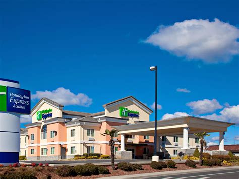 Holiday Inn Express & Suites Jackson, an IHG hotel